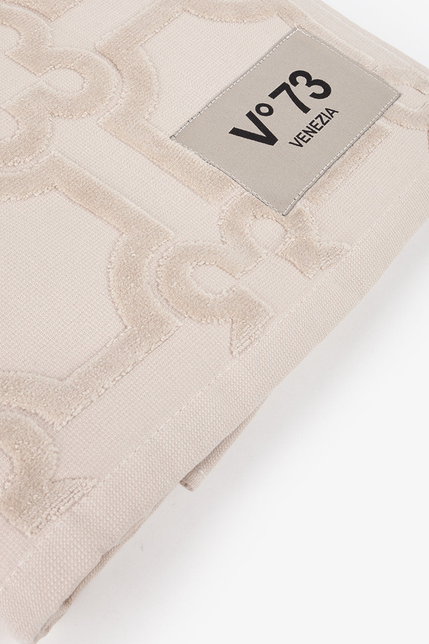 v73 amy zenski peskir za plazu bez