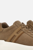 braon hogan kozne patike od velura