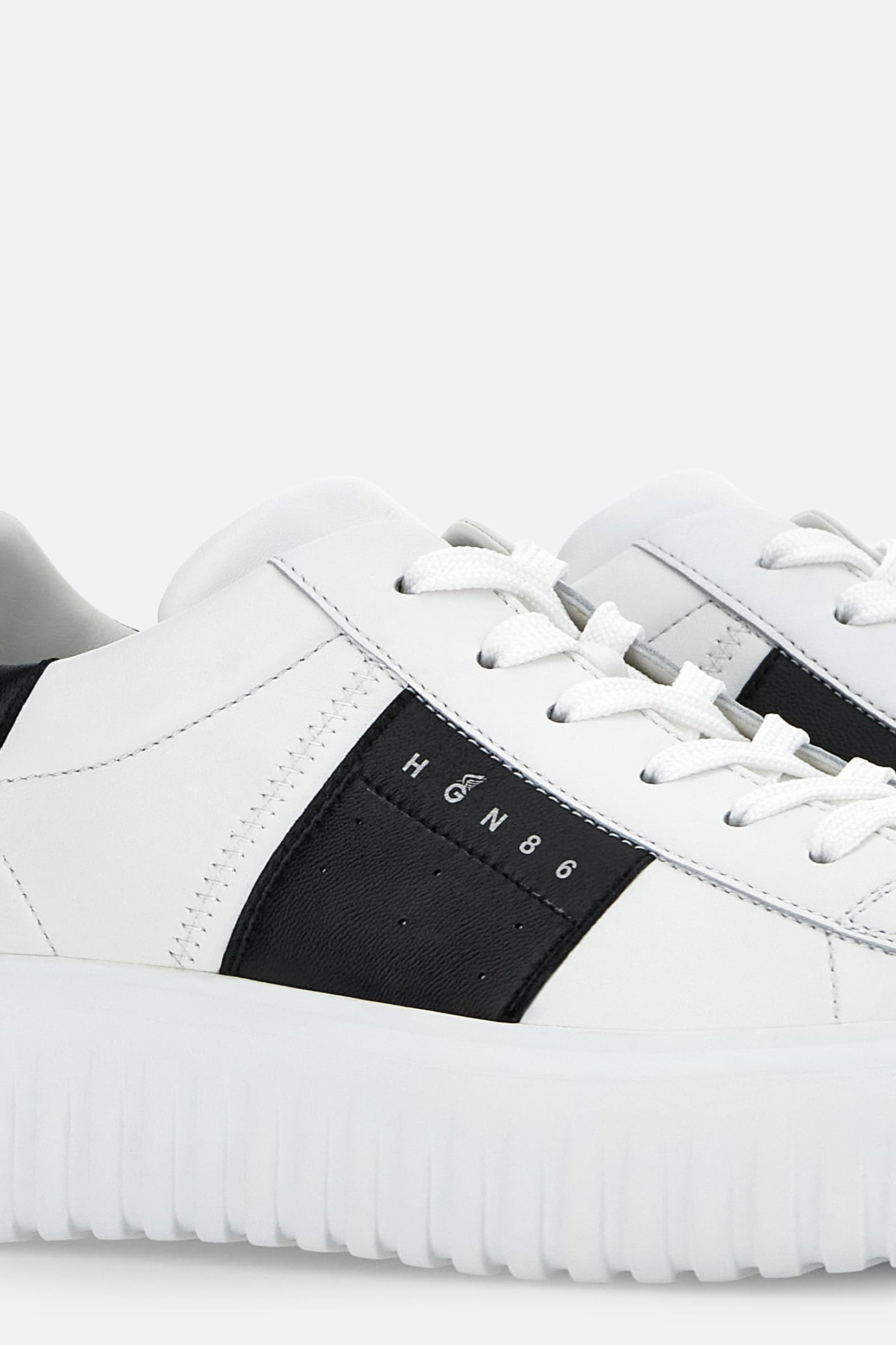 hogan kozne muske patike bela boja